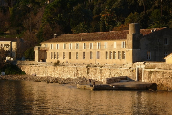 Sto let od vzniku první české mořské biologické stanice ve Villefranche-Sur-Mer