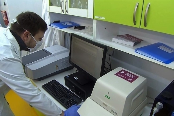 Centrum ALGATECH se opět zapojilo do boje proti koronaviru